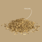 Loser Fencheltee – naturbelassen & geschnitten auf beigefarbenem Hintergrundbazarlovers.com