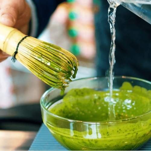 Matcha Besen (Chasen) (2) Chasen Matcha Besen in Nahaufnahme – für cremige Teezeremonie